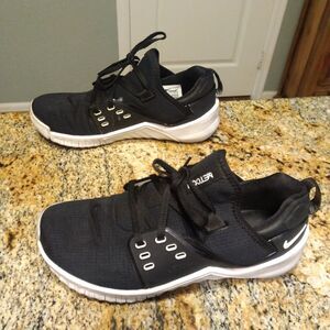Nike Free Metcon 2 Black White Training Running Shoes Women's Size 8 CD8526-002